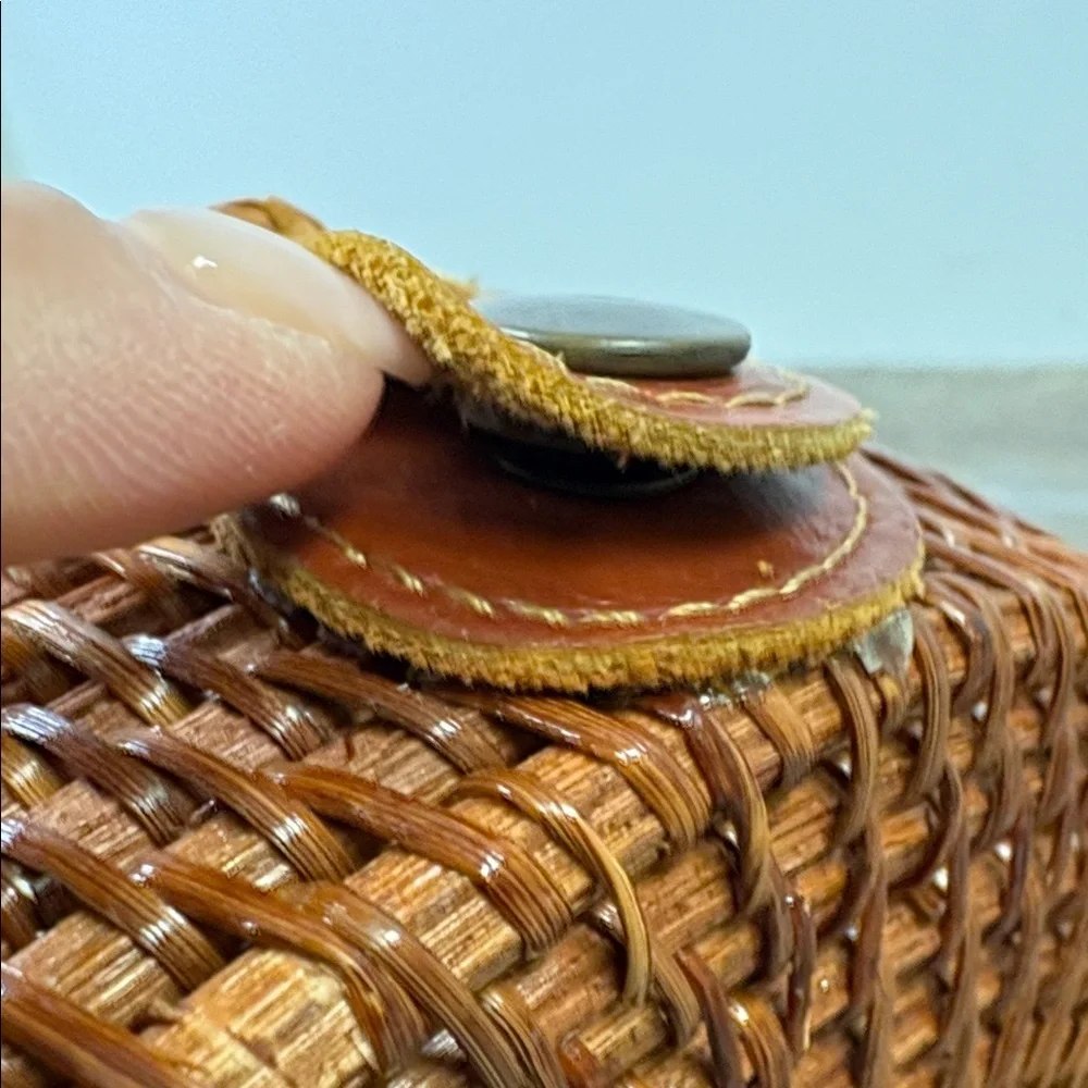 Round Woven Rattan Crossbody Bag | Boho Bali Style | Leather Strap
